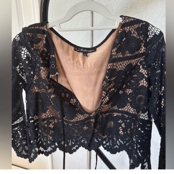 For Love and Lemons Lace Blouse - Picture 4 of 6
